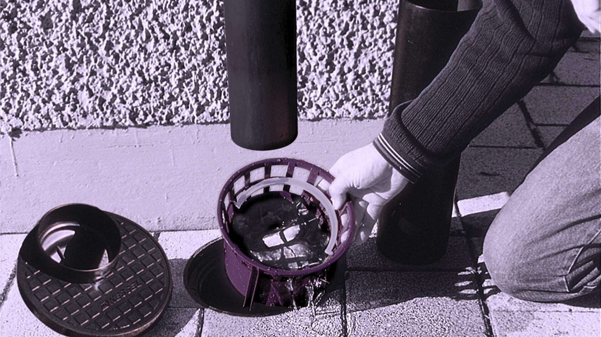 Kolay temizlik için çıkarılabilir çamur kovası Kolay temizlik için çıkarılabilir çamur kovası