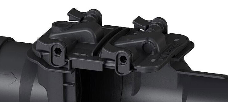 Polimerden yapılmış hızlı açılan kapak